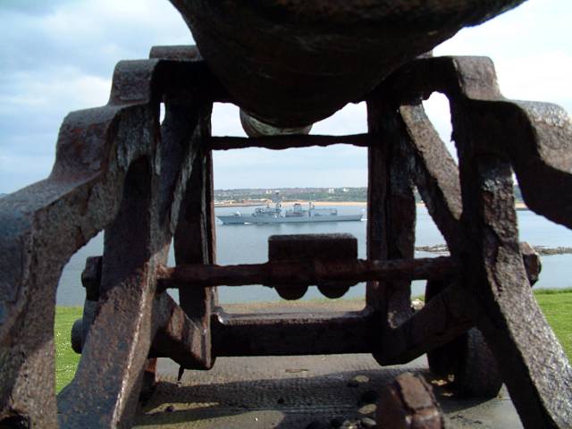 Royal Naval frigate HMS Argyll through the eye of the Collingwood's Cannon and on it's way to the open sea.